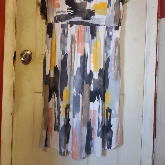 Egy California Women Dress. 3XLarge. Multicolored Roundneck Short-sleeved - Picture 3 of 8